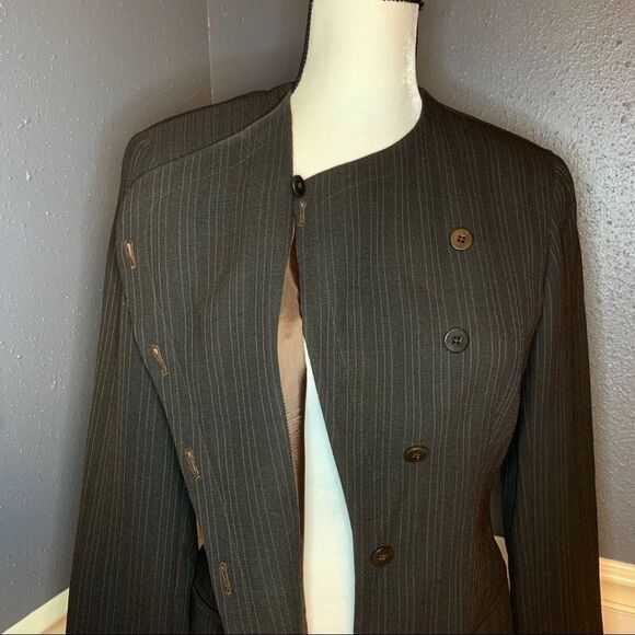 Giorgio Armani pin stripe blazer - Picture 5 of 6